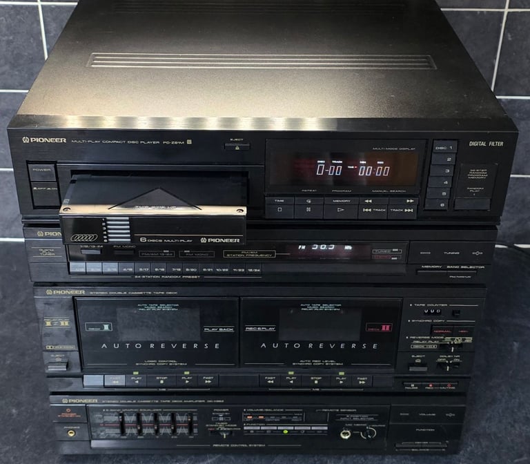 Pioneer Separates "read"
