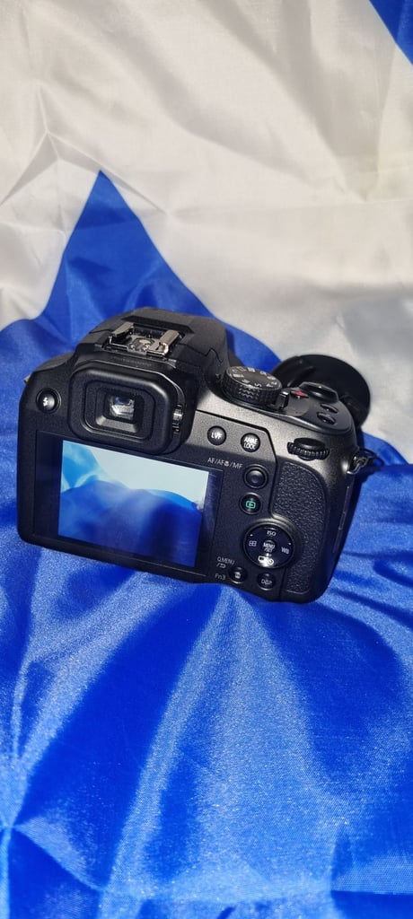 Panasonic lumix DC-FZ82