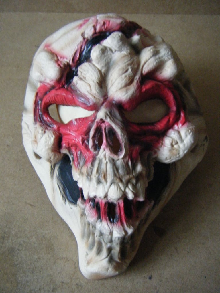 image for Adult (SCARY SKULL RUBBER HORROR MASK). Excellent condition.