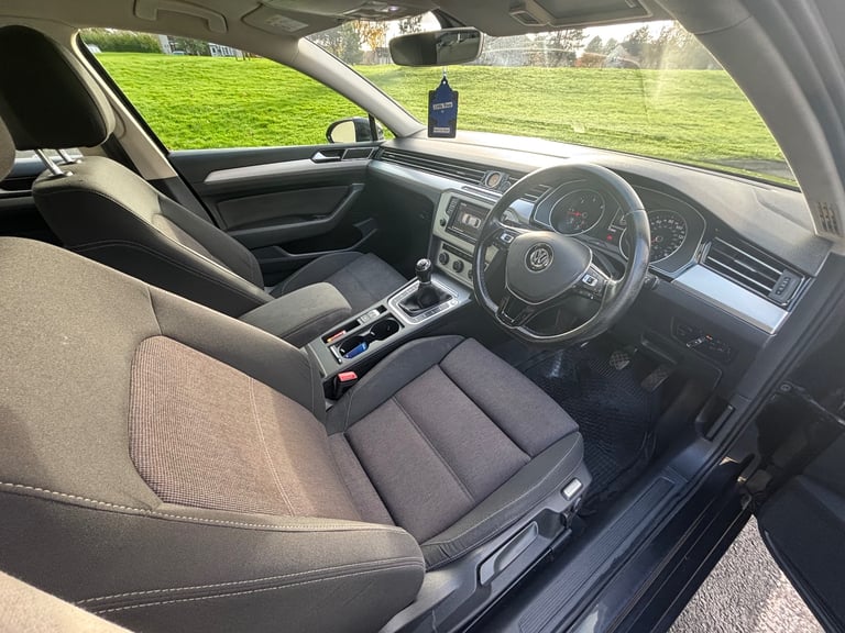 Volkswagen, PASSAT, Saloon, 2015, Manual, 1968 (cc), 4 doors