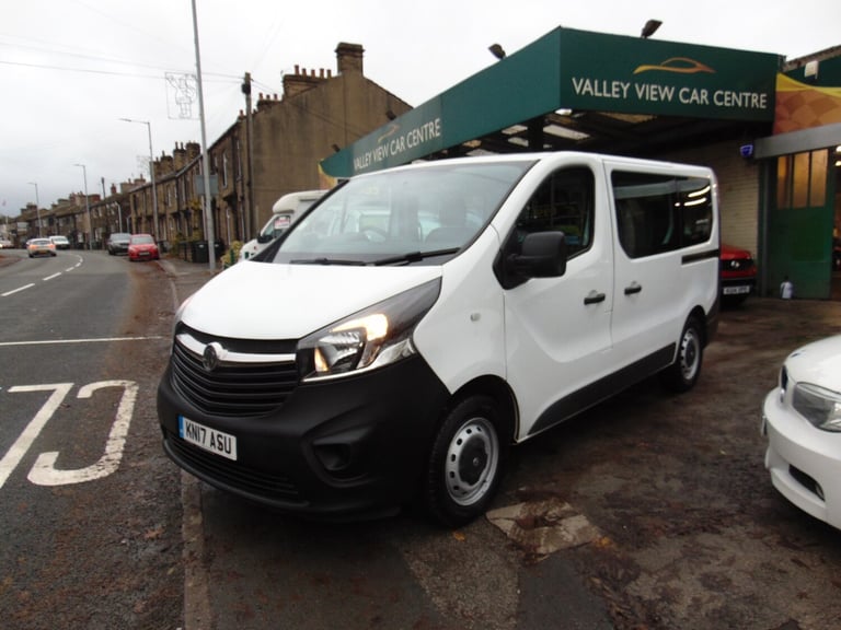2017 Vauxhall Vivaro 2900 1.6CDTI BiTurbo 125PS H1 Combi 9 Seat NO VAT MPV Diesel Manual