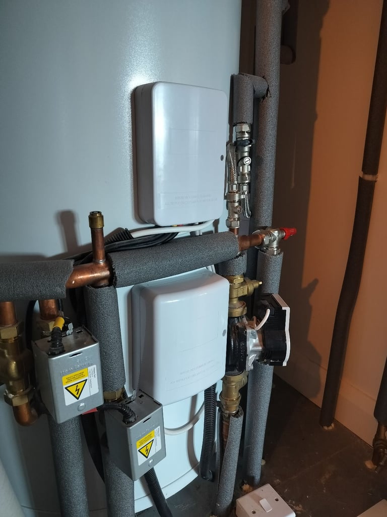 Range Tribune XE hot water cylinder 205L