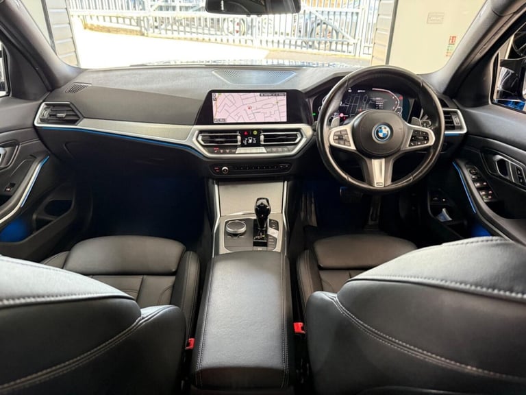 2021 BMW 3 Series 2.0 330e 12kWh M Sport Touring Auto Euro 6 (s/s) 5dr Estate PETROL/ELECTRIC Aut...