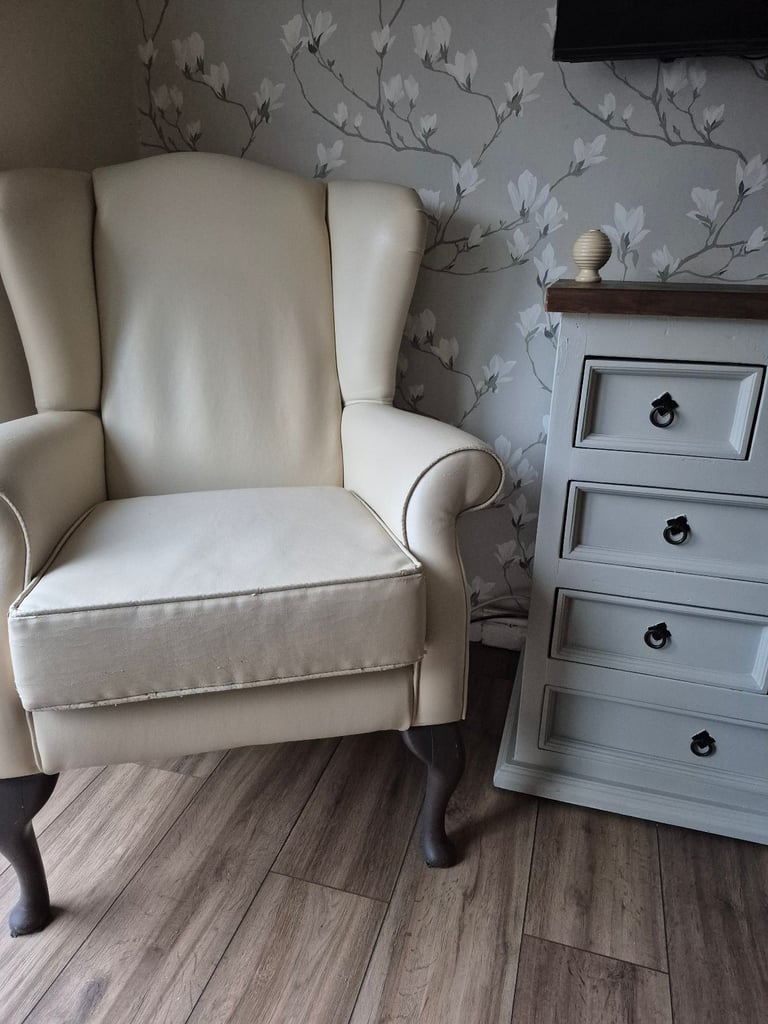 Queen Anne chair 