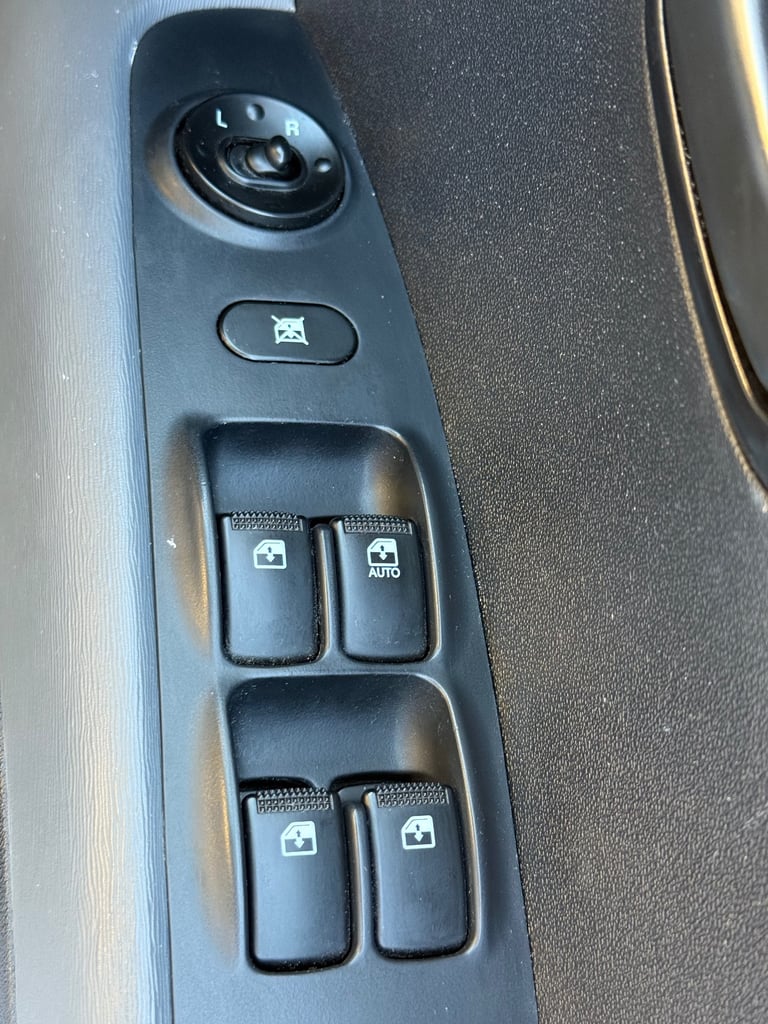 Hyundai, I10, Hatchback, 2013, Other, 1248 (cc), 5 doors