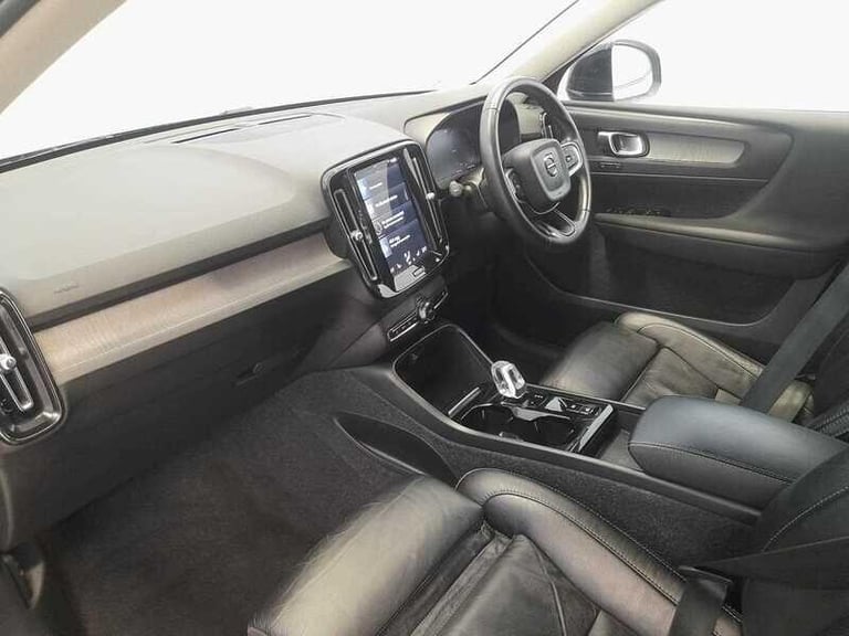 2022 Volvo XC40 1.5h T5 Twin Engine Recharge 10.7kWh Inscription Pro SUV 5dr ESTATE Petrol/Electr...