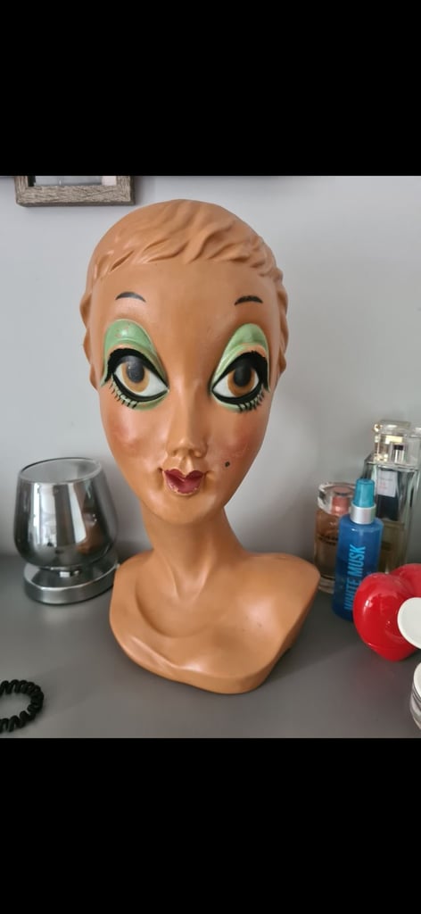 image for Mannequin head