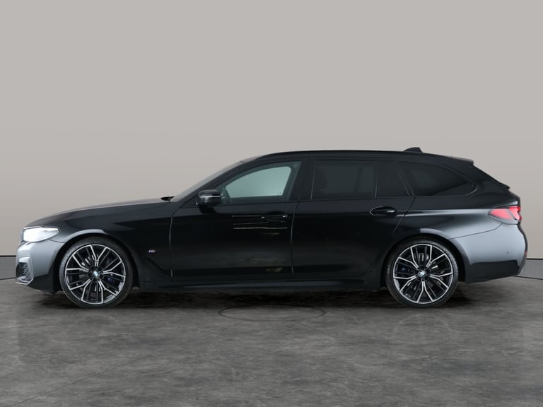2021 BMW 5 Series 2.0 520d MHT M Sport Touring 5dr Diesel Hybrid Steptronic Euro 6 (s/s) (190 Est...
