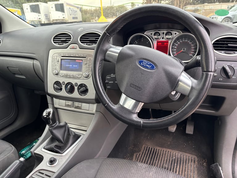 2011 Ford Focus 1.6 TDCi Sport 5dr [110] [DPF] HATCHBACK Diesel Manual