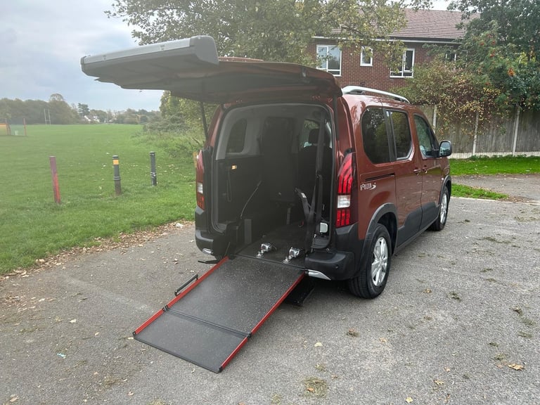 Peugeot RIFTER HORIZON RE TD Wheelchair access vehicle