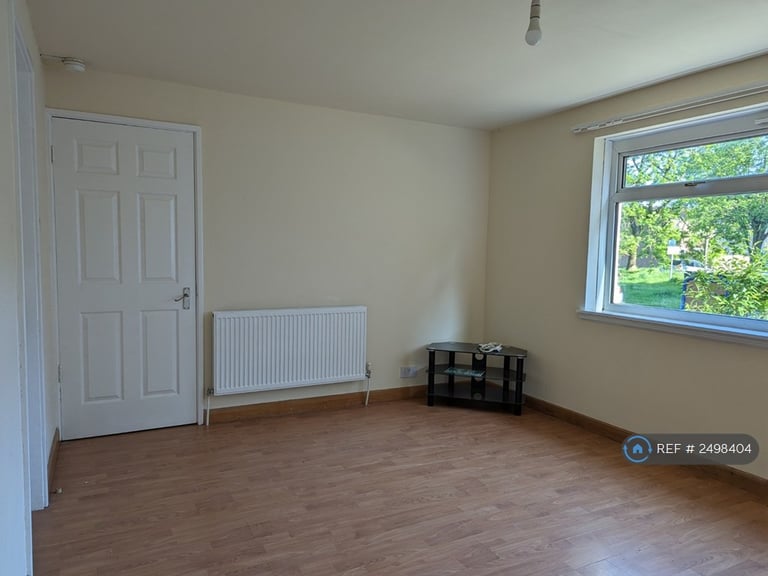 4 bedroom house in Maclean Square, Glasgow, G51 (4 bed) (#2498404)
