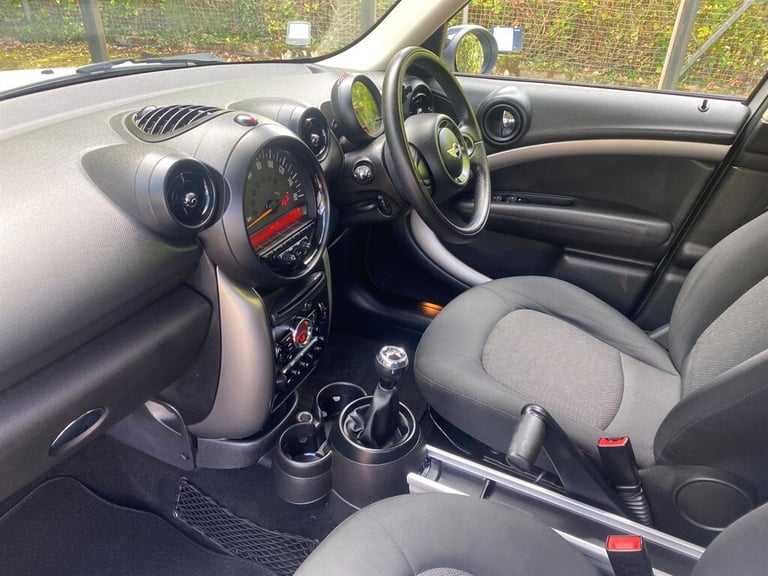 2016 MINI Countryman 1.6 Cooper D 5dr HATCHBACK DIESEL Manual