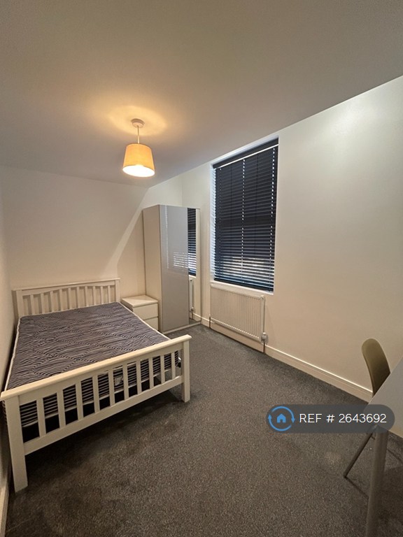 6 bedroom house in Garnier Street, Portsmouth, PO1 (6 bed) (#2643692)