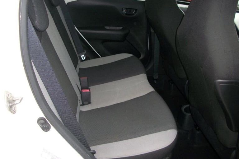  Toyota Aygo 1.0 X-PRESS VVT-I Petrol