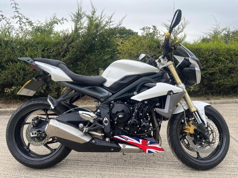 2013 13 TRIUMPH STREET TRIPLE 675 ABS WHITE CLEAN 17k MILES NAKED