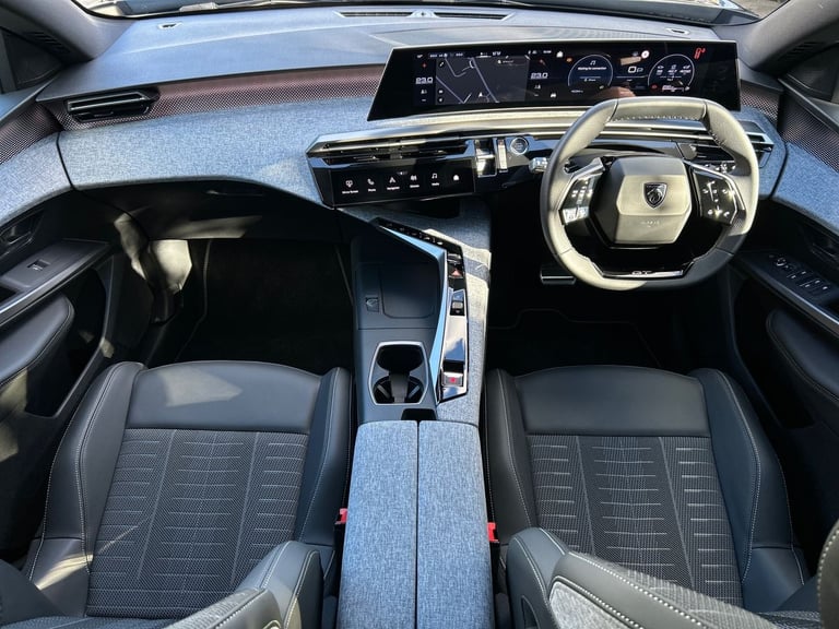 2025 Peugeot 5008 1.2 Hybrid 136 GT 5dr e-DSC6 HATCHBACK PETROL Automatic