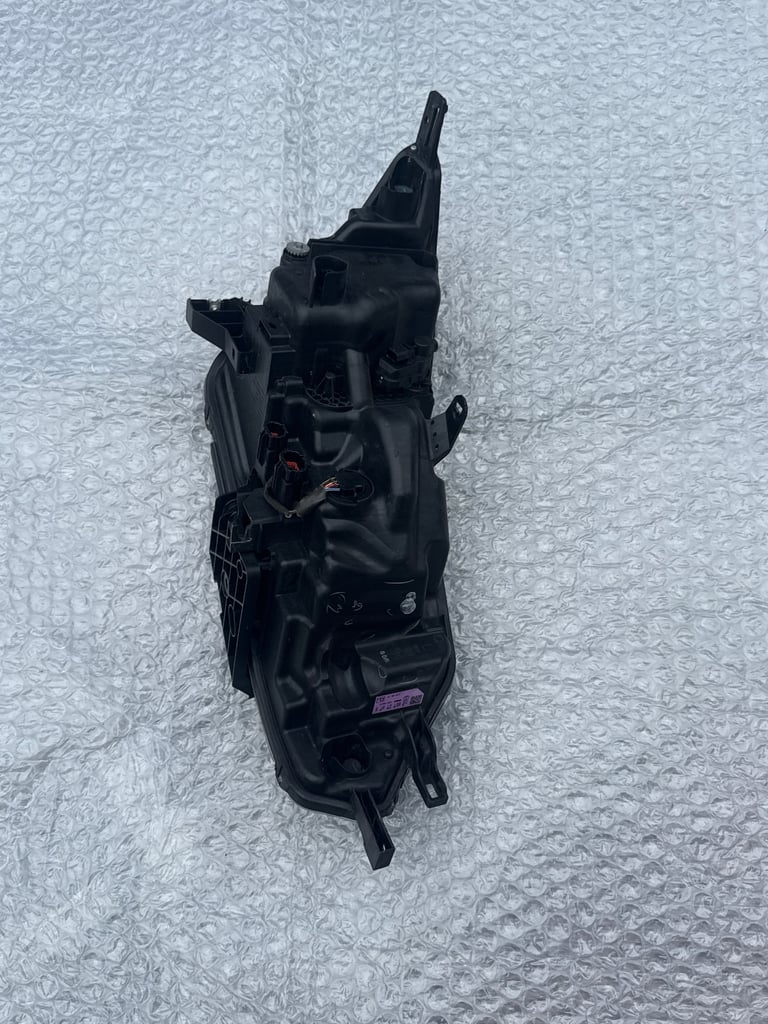  GENUINE 2017-2021 NISSAN QASHQAI J11 FACELIFT NSF PASSENGER BULB DRL HEADLIGHT.CONDITION ITS USED 