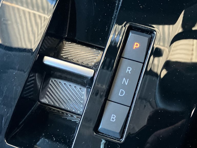 2024 Vauxhall Corsa 100kW Design 50kWh 5dr Auto Hatchback Electric Automatic