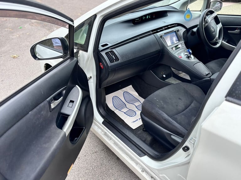 2019 Toyota Prius  HYBRID ELECTRIC Manual