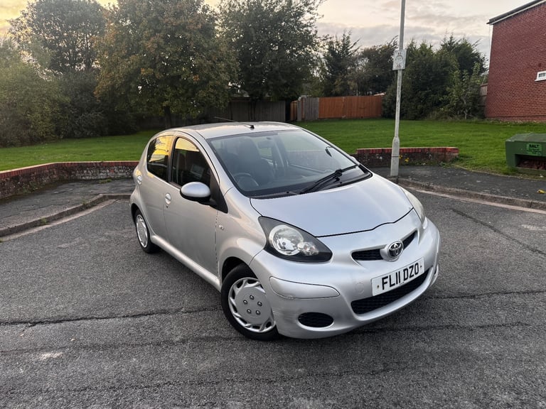 Cheap Toyota Aygo 2011 for sale in High Wycombe, Buckinghamshire