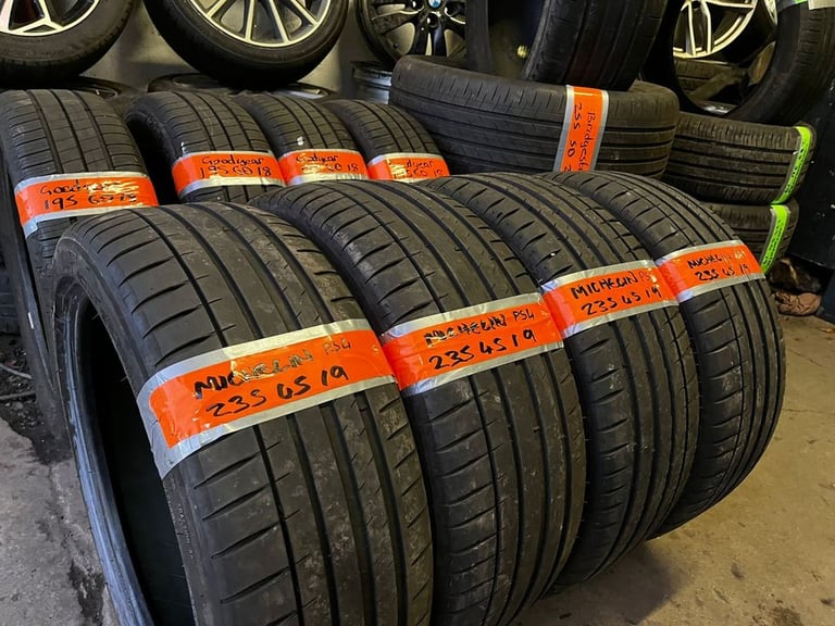  235 45 19 Michelin PS4'tyres full matching set like new Only £180 fitted and balanced open 7 days