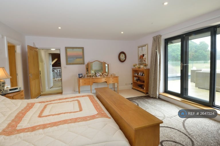 4 bedroom house in Northcourt, Pangbourne, Reading, RG8 (4 bed) (#2647224)