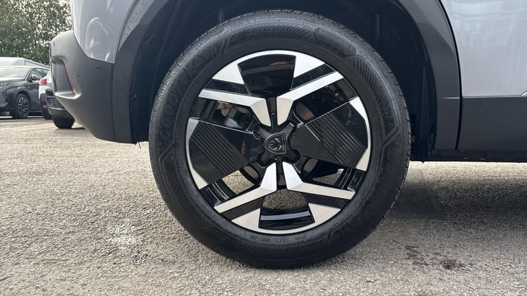 2025 Peugeot 2008 1.2 PureTech GT SUV 5dr Petrol EAT Euro 6 (s/s) (130 ps) SUV Petrol Automatic