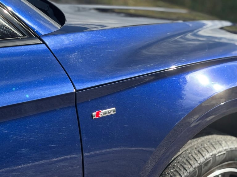 AUDI Q5 2.0 TDI 40 Black Edition 2024