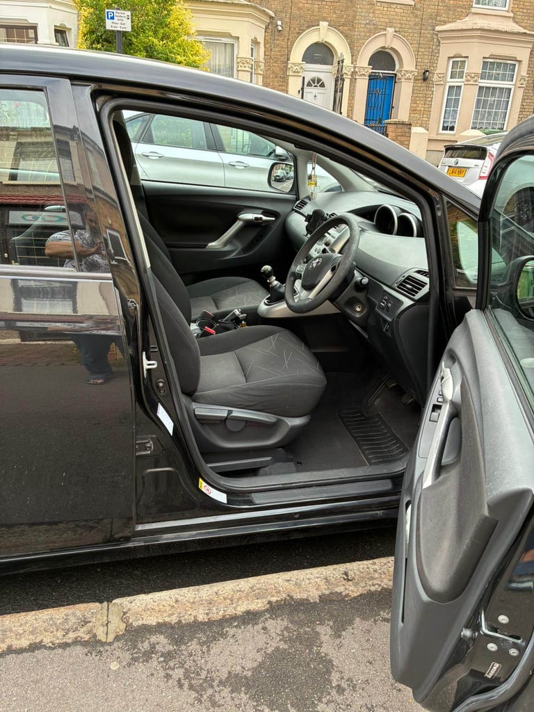 Toyota, VERSO, MPV, 2011, Manual, 1598 (cc), 5 doors