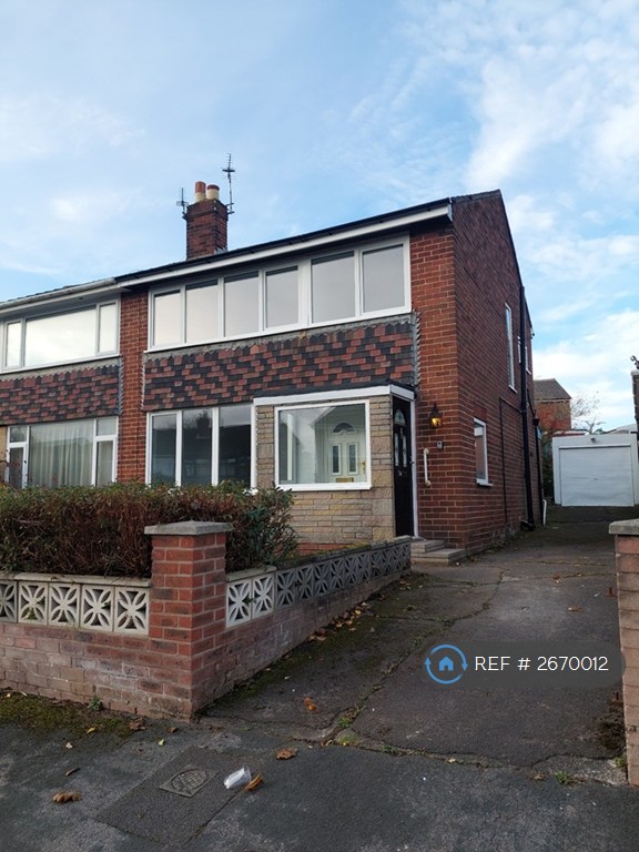 3 bedroom house in Links Gate, Fulwood, Preston, PR2 (3 bed) (#2670012)