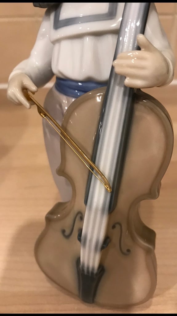 Nao by Lladro Figurine Girl with Cello Christmas 🎄 