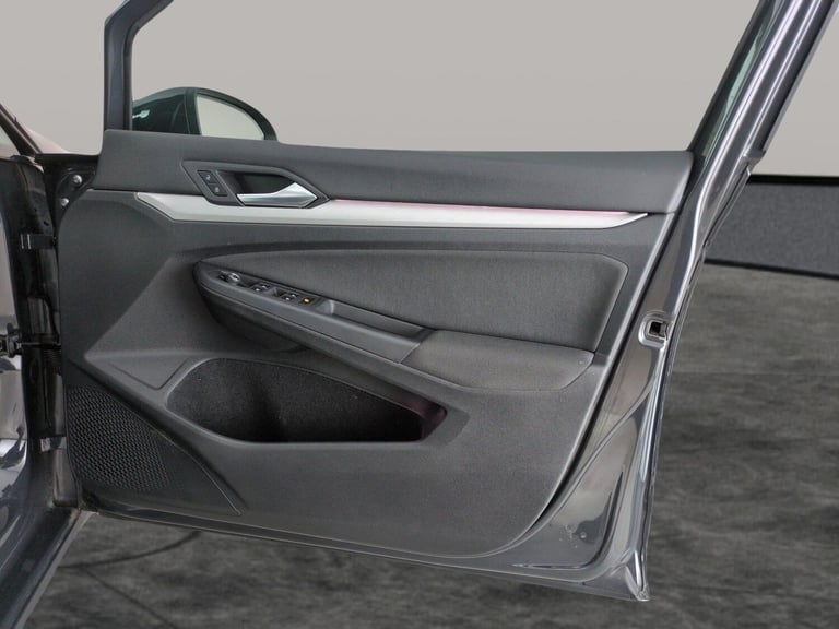 2022 Volkswagen Golf 1.5 TSI 150 Life 5dr HATCHBACK PETROL Manual