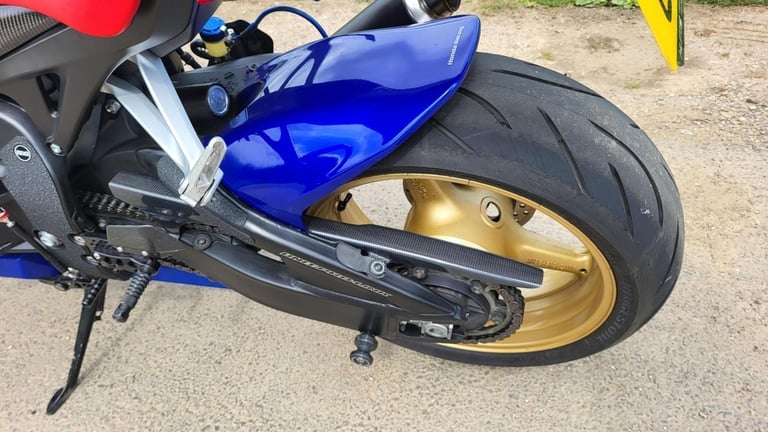 2011 11 HONDA CBR 1000 RR-A FIREBLADE CBR1000RR HRC COLOURS 12k MILES CBR1000