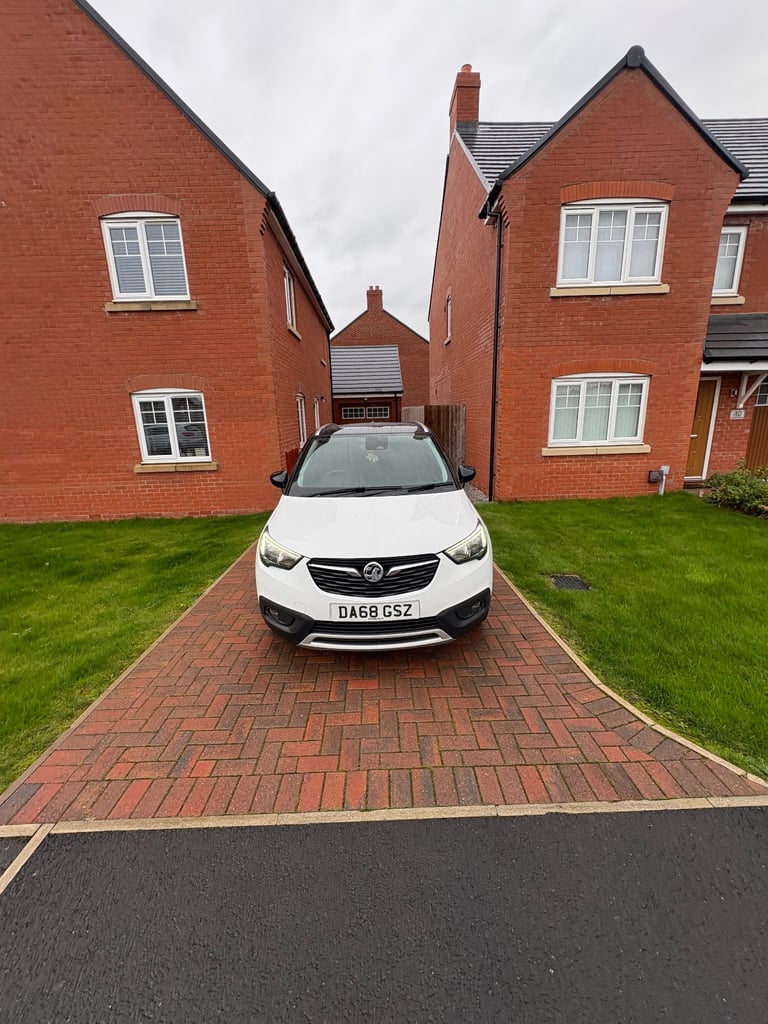 Vauxhall, CROSSLAND X, Hatchback, 2018, Manual, 1199 (cc), 5 doors