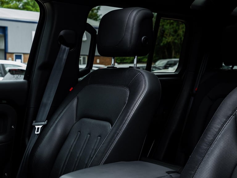 2021 Land Rover Defender 110 2.0 P300 X-Dynamic HSE Auto 4WD Euro 6 (s/s) 5dr ESTATE Petrol Autom...