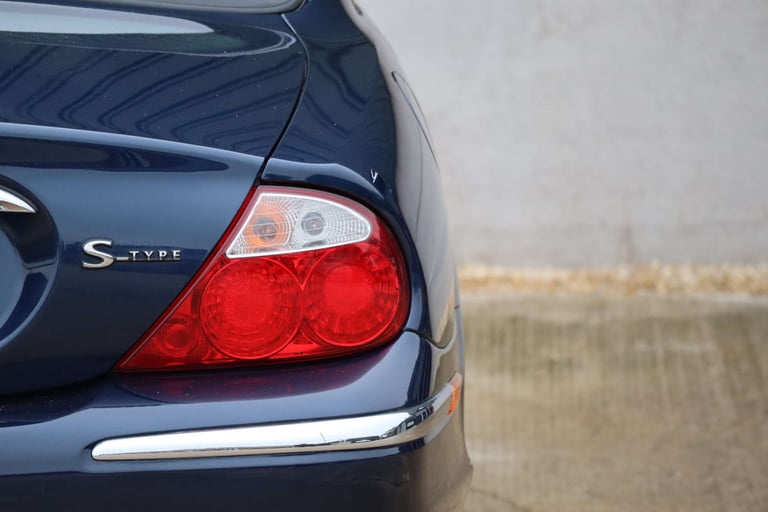 1999 Jaguar S-Type 3.0 V6 4dr Auto SALOON PETROL Automatic
