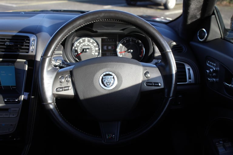 SuperCharged, Low miles, 2 Keys 