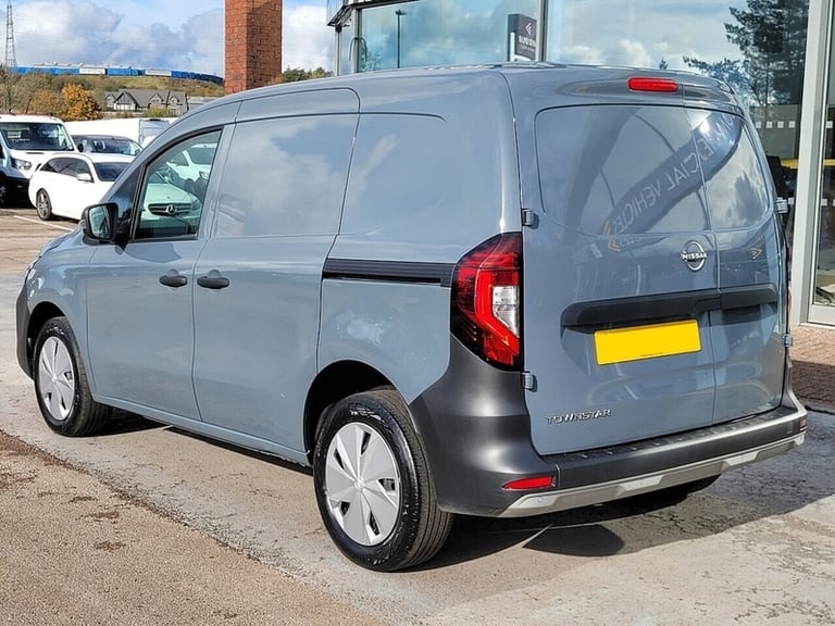 2023 Nissan Townstar TCe Acenta 130ps Euro 6 with Car Play, Air Con, Parking Sensors &amp; 1 Owne...