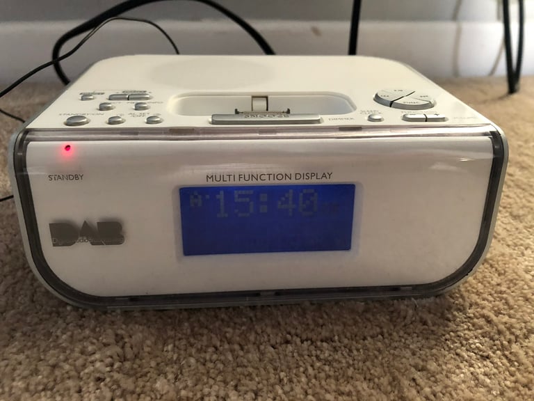 DAB alarm clock radio with iPod dock 
