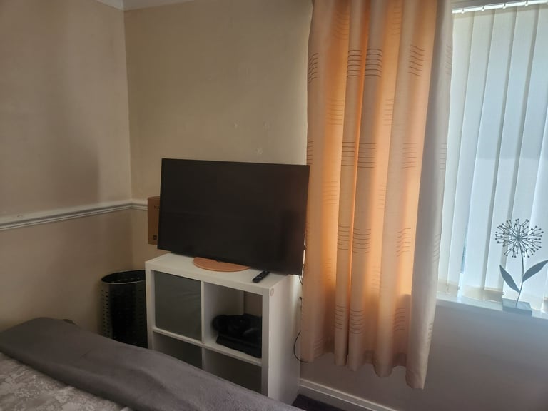 Double room to rent for 2 boys 