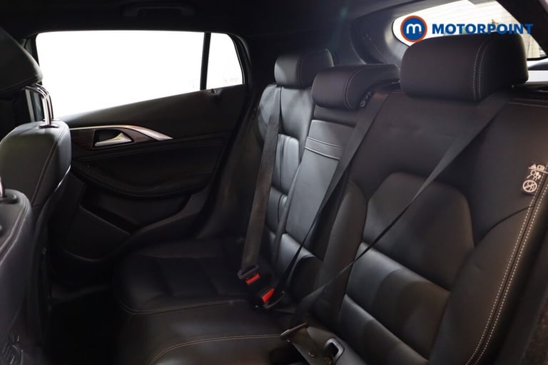 2017 Infiniti Q30 1.5d Premium Tech 5dr HATCHBACK DIESEL Manual