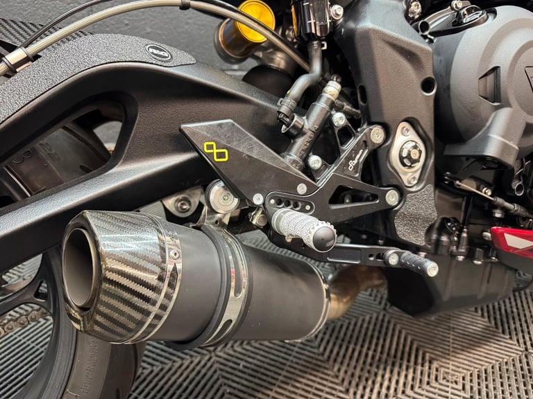 2023 Triumph Street Triple 765 765 RS X-ring Euro 5