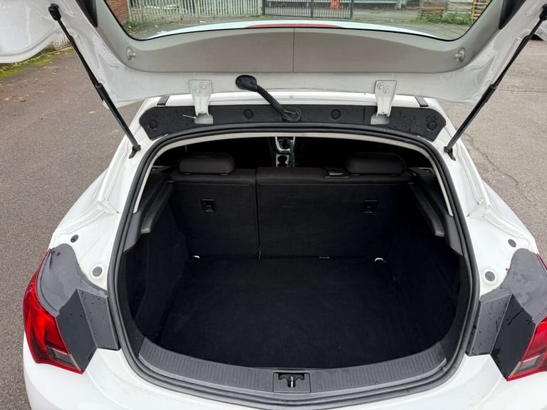 2014 Vauxhall Astra 1.4 Astra GTC Sport S/S 3dr Coupe Petrol Manual