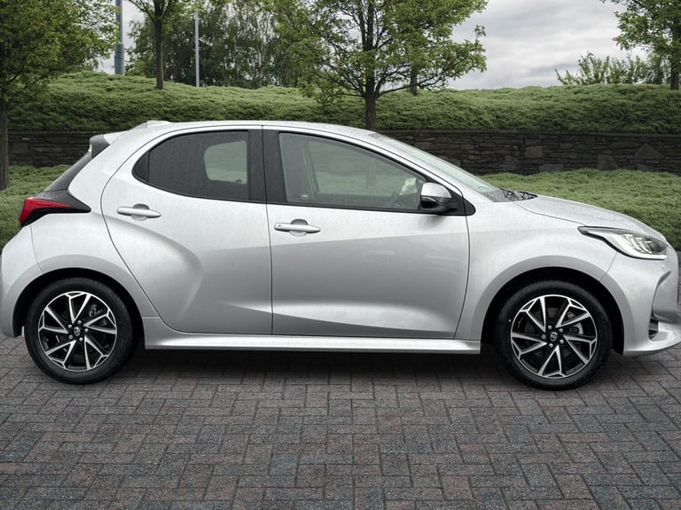 2022 Toyota Yaris 1.5 Hybrid Design 5dr CVT Hatchback Hybrid Automatic