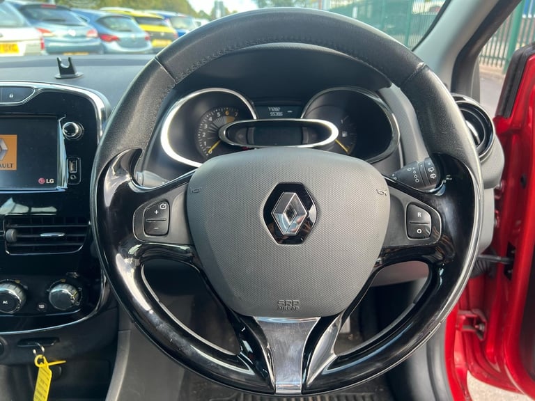 2013 Renault Clio 1.2 16V Dynamique MediaNav 5dr HATCHBACK Petrol Manual