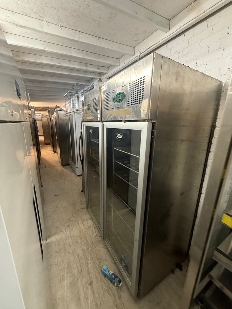 Commercial fridge freezer cafe shop restaurant takeaway chiller freezer fridge Williams foster 