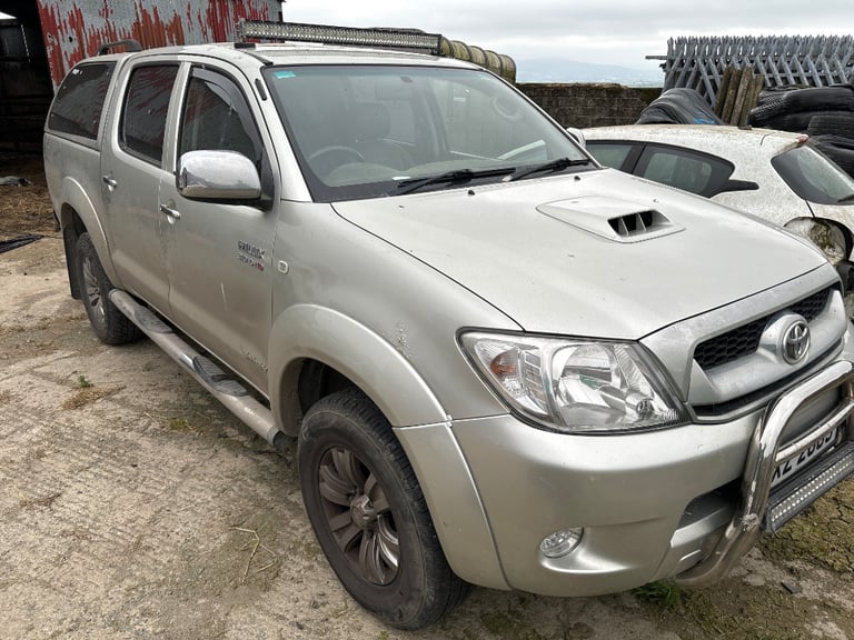 Toyota Hilux 3.0 D4d 2008 Invincible for parts!