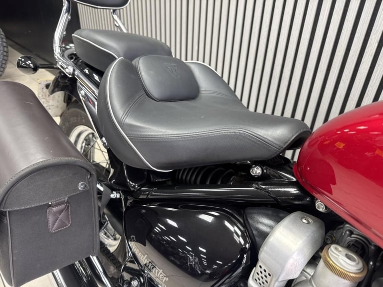 2021 Triumph BONNEVILLE SPEEDMASTER 1200cc bobber cruiser adventure