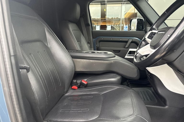 2021 Land Rover Defender 110 3.0 D250 MHEV S Hard Top SUV 5dr Diesel Auto 4WD MWB Euro 6 (s/s) (2...