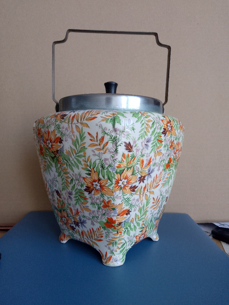 Antique Midwinter Biscuit Barrel in floral pattern. Good condition.  £14
